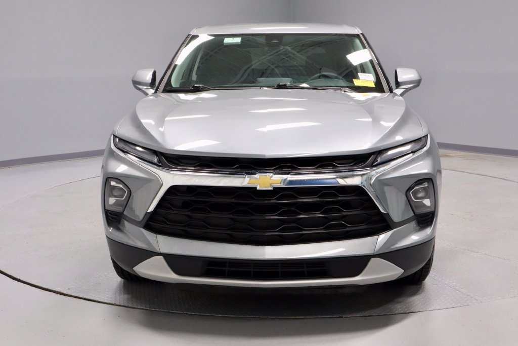 Used 2025 Chevrolet Blazer LT FWD image 6