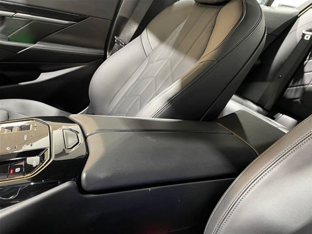 Used 2024 BMW 530i xDrive w/ Premium Package AWD/4WD image 37