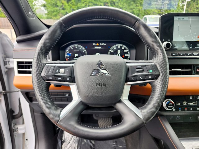 Used 2022 Mitsubishi Outlander SEL AWD/4WD image 28