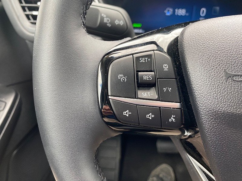 Certified 2025 Ford Escape Platinum AWD/4WD image 50