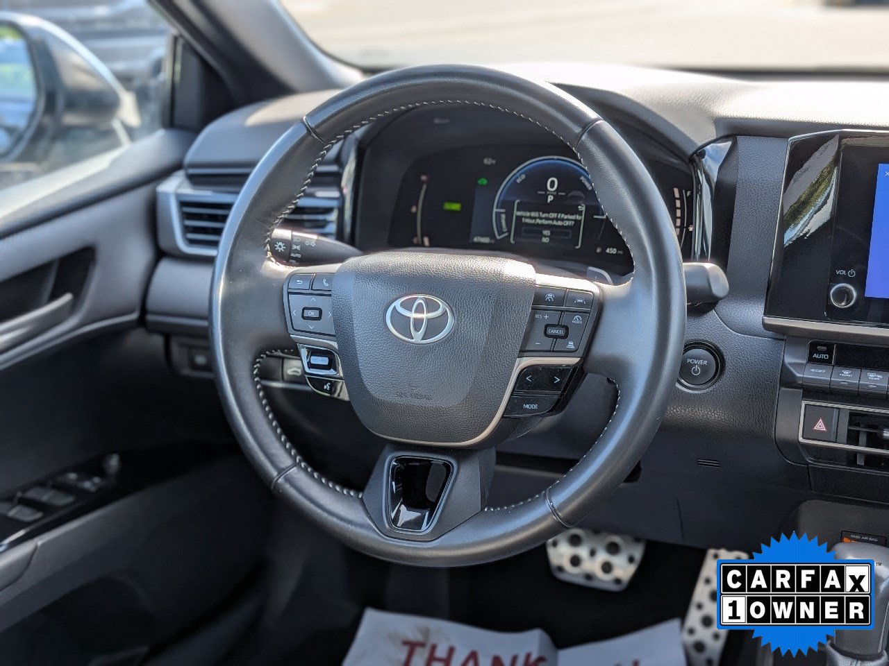 Used 2025 Toyota Camry SE FWD image 17