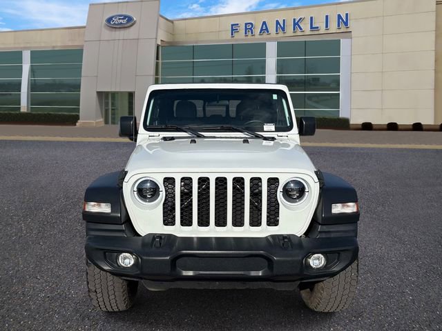Used 2022 Jeep Gladiator Sport w/ Trailer Tow Package AWD/4WD image 2