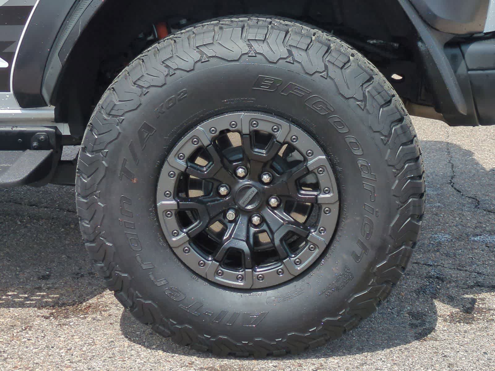 Certified 2024 Ford Bronco Raptor w/ Interior Carbon Fiber Pack 6 AWD/4WD image 14