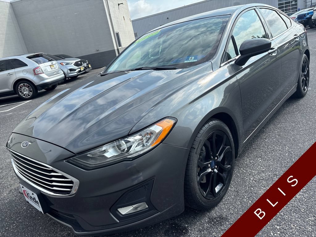 Certified 2019 Ford Fusion SE w/ Equipment Group 151A FWD image 4
