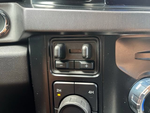 Certified 2025 Ford F250 Platinum AWD/4WD image 17