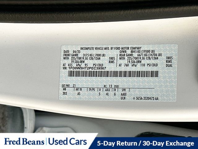 Certified 2023 Ford F550 4x4 Crew Cab Super Duty image 32