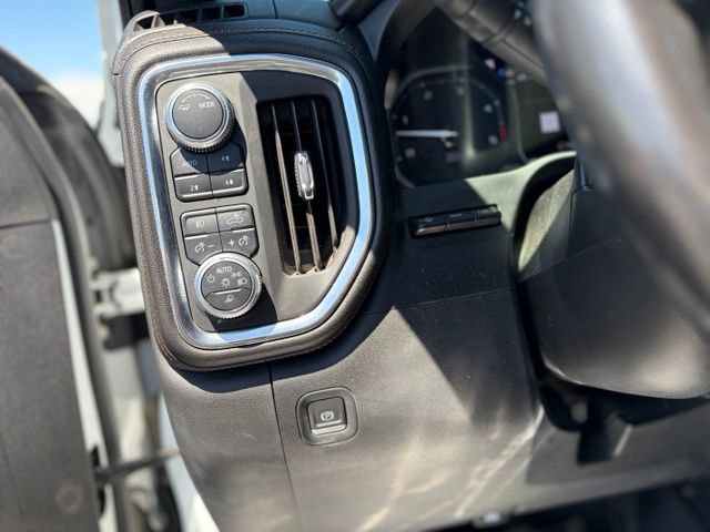 Used 2020 GMC Sierra 2500 AT4 w/ AT4 Premium Package AWD/4WD image 23