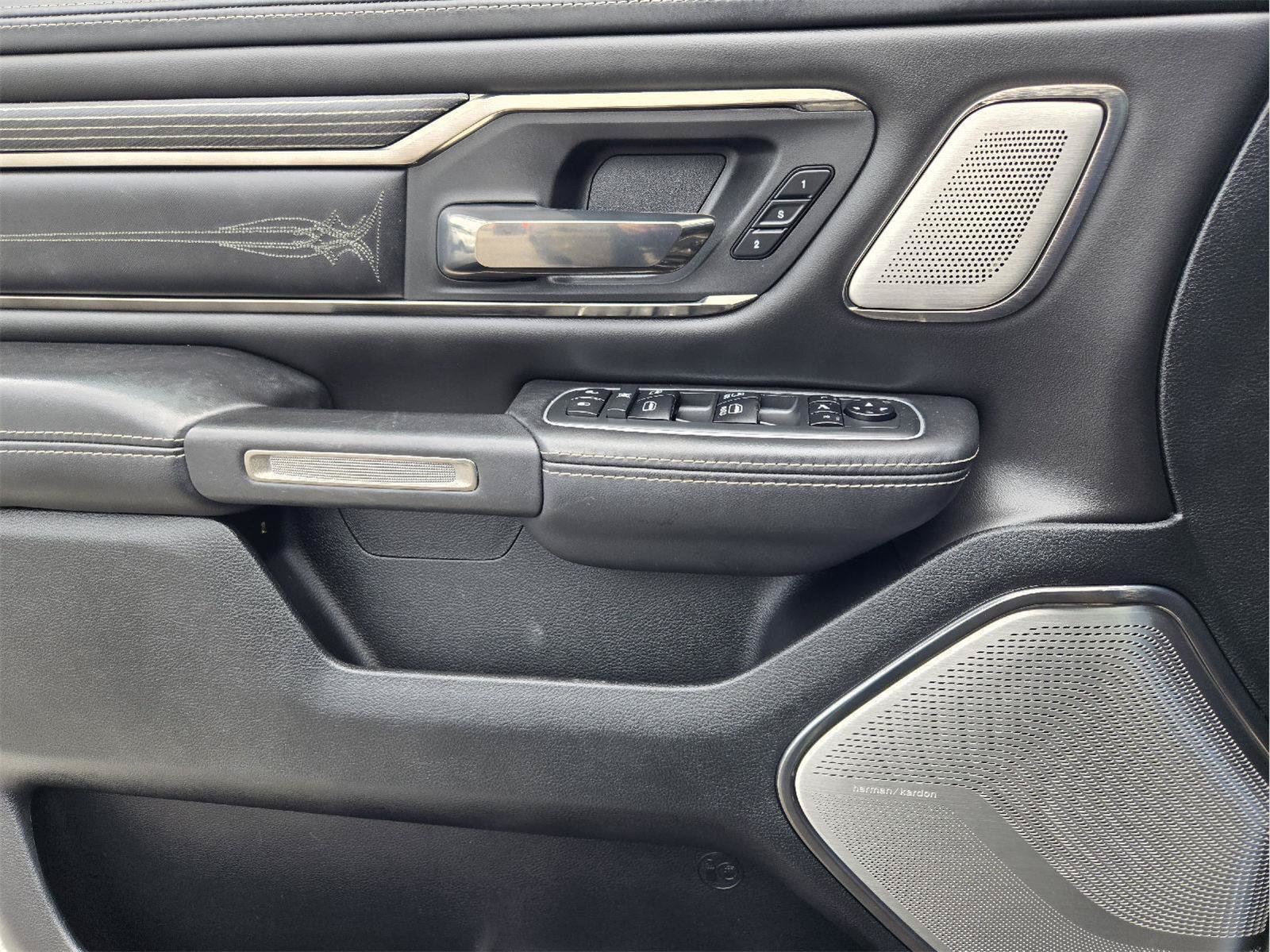 Used 2020 RAM 1500 Limited w/ Black Appearance Package RWD image 19