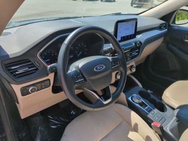 Certified 2020 Ford Escape SEL FWD image 16