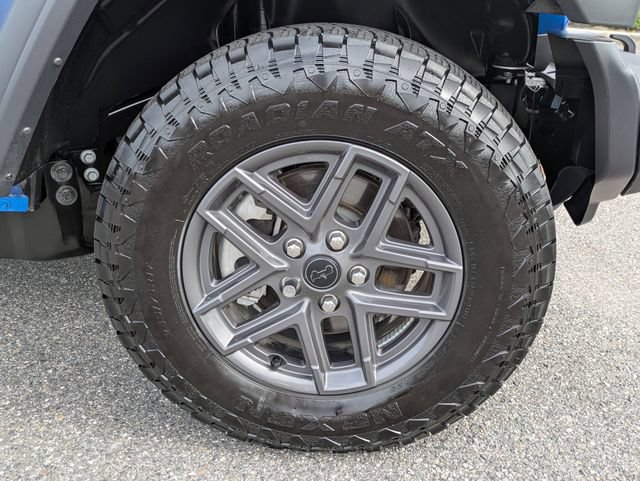 Used 2026 Jeep Wrangler Sport AWD/4WD image 11