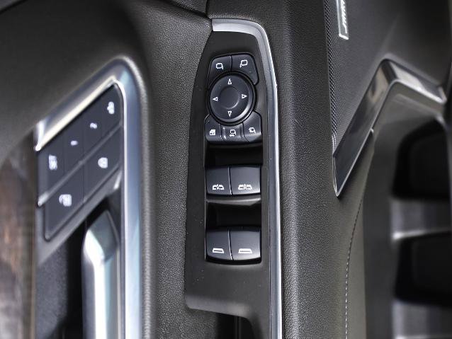 Used 2025 Chevrolet Silverado 3500 LTZ w/ LTZ Plus Package image 17