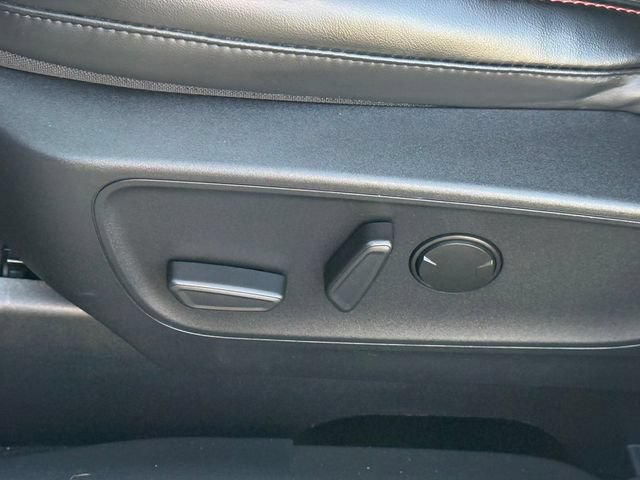 Certified 2024 Ford Escape ST-Line Elite AWD/4WD image 7