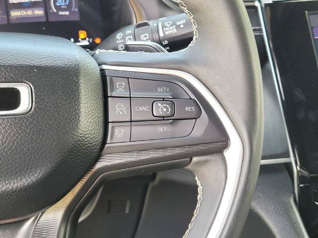 Used 2024 Jeep Grand Cherokee Altitude AWD/4WD image 26
