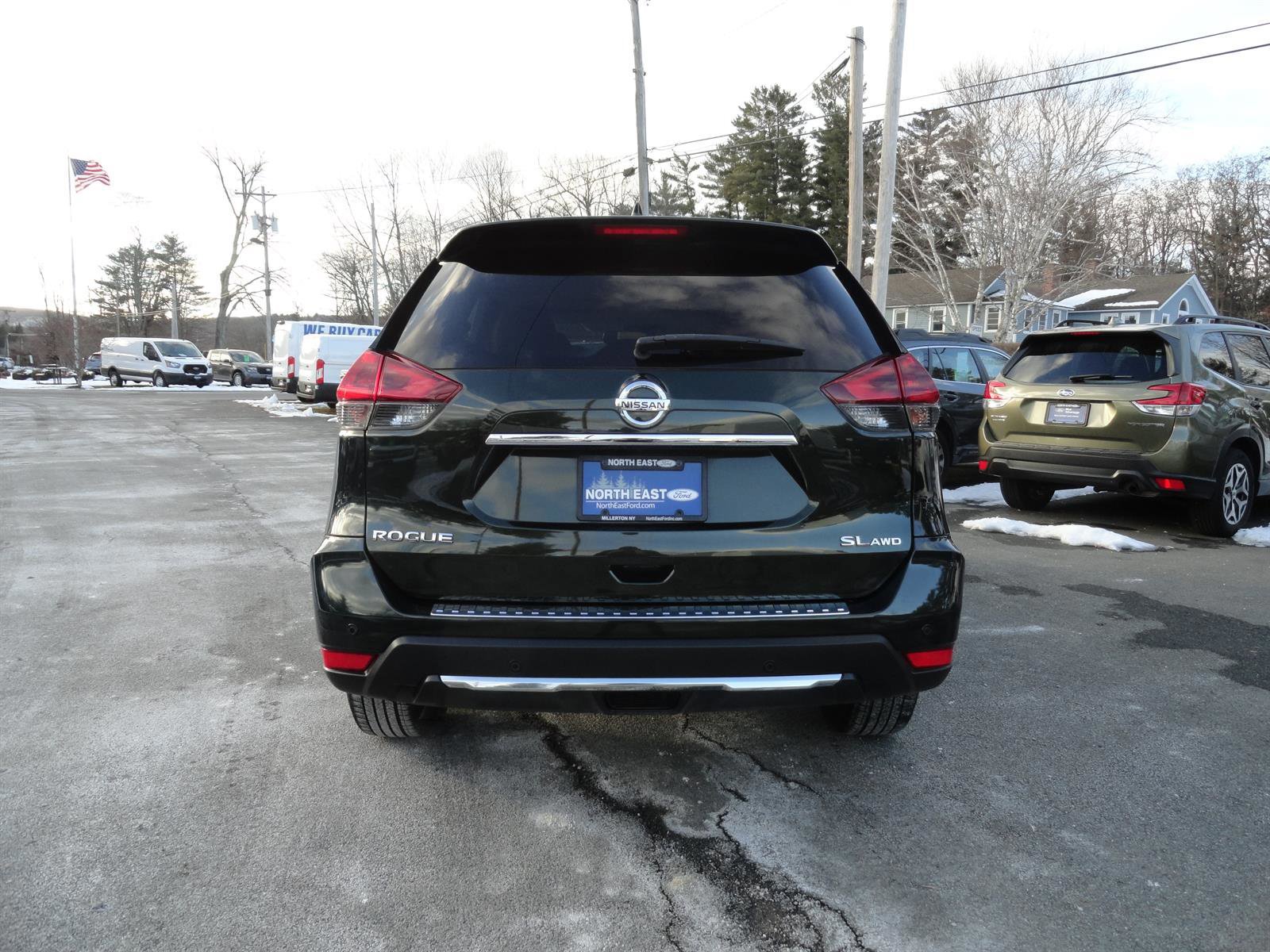 Used 2020 Nissan Rogue SL w/ Premium Package image 4