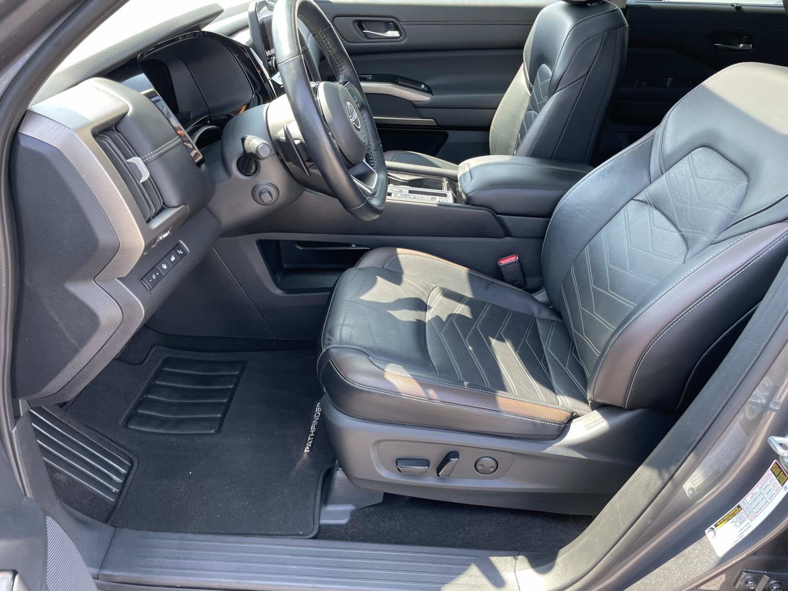 Used 2024 Nissan Pathfinder Platinum w/ Cargo Package FWD image 15