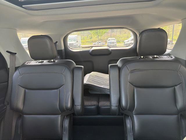 Certified 2022 Ford Explorer XLT w/ Equipment Group 202A image 29
