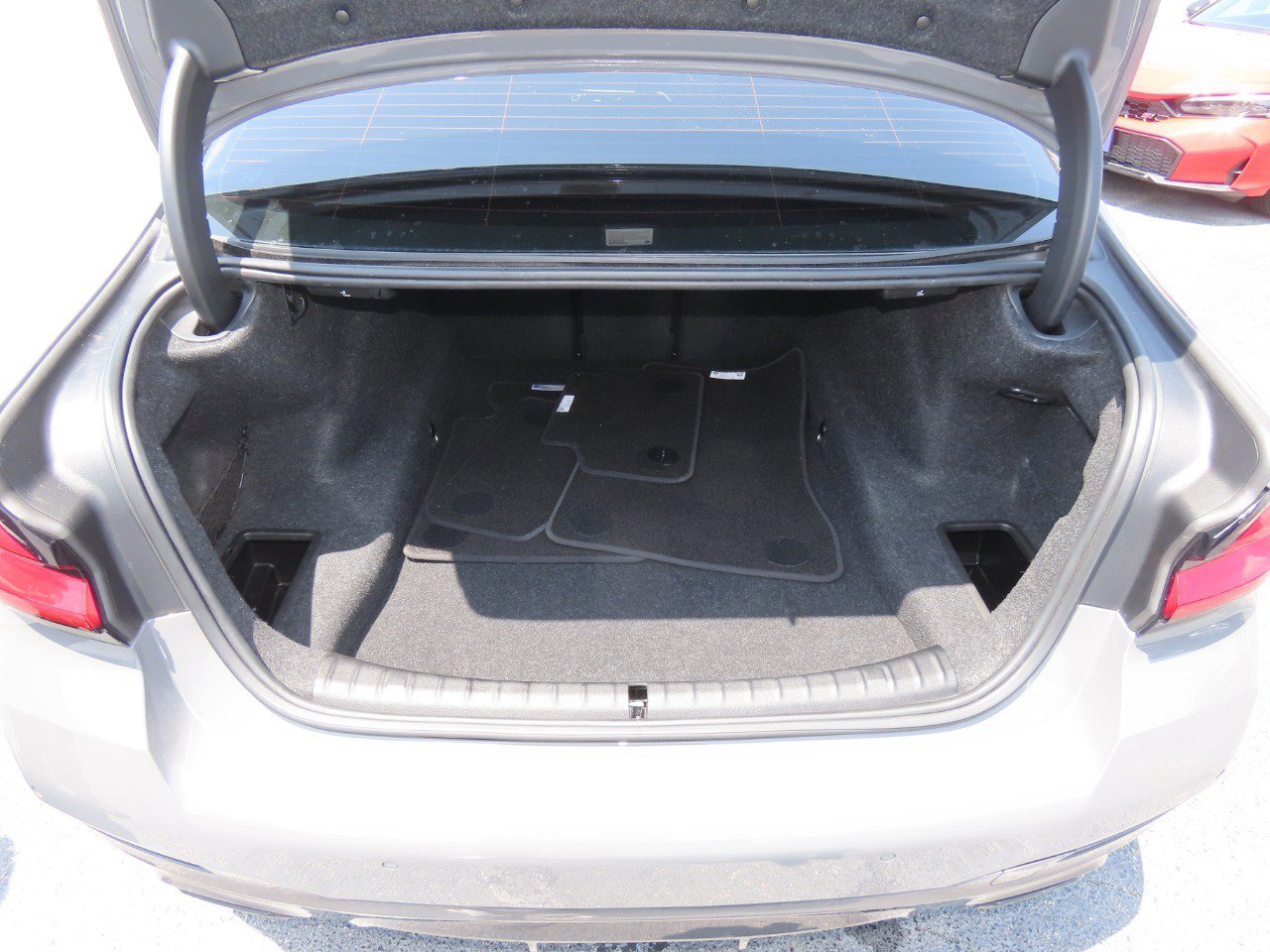 Used 2021 BMW 540i w/ M Sport Package RWD image 12