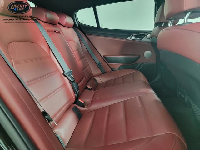 Used 2021 Kia Stinger GT2 AWD/4WD image 17