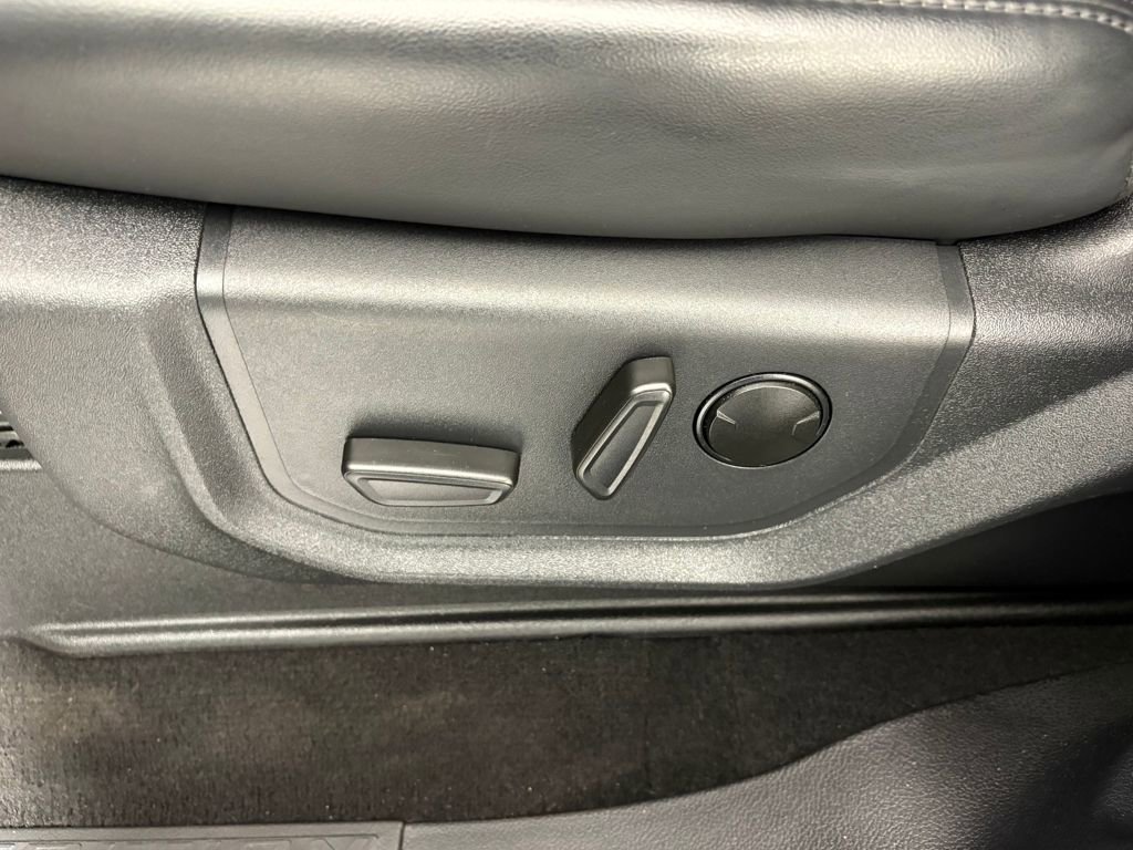 Certified 2024 Ford Expedition XLT image 15