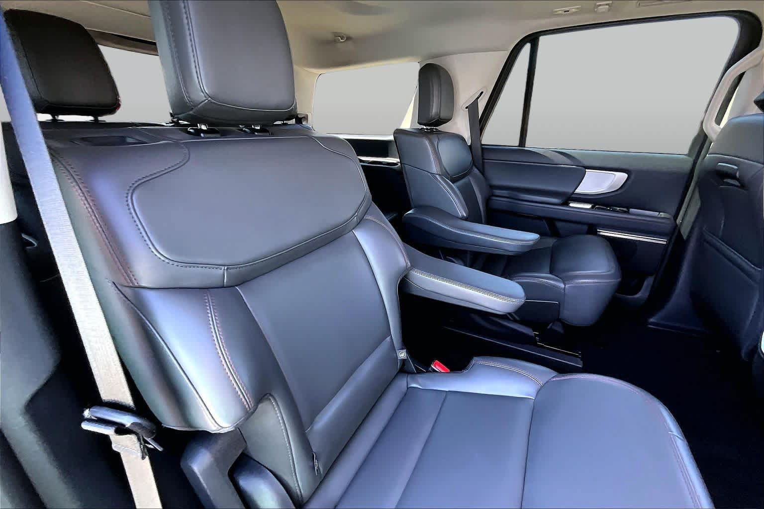 Certified 2025 Ford Expedition Active RWD image 20