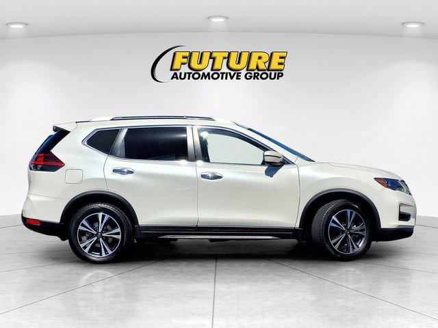 Used 2019 Nissan Rogue SV w/ Premium Package AWD/4WD image 7