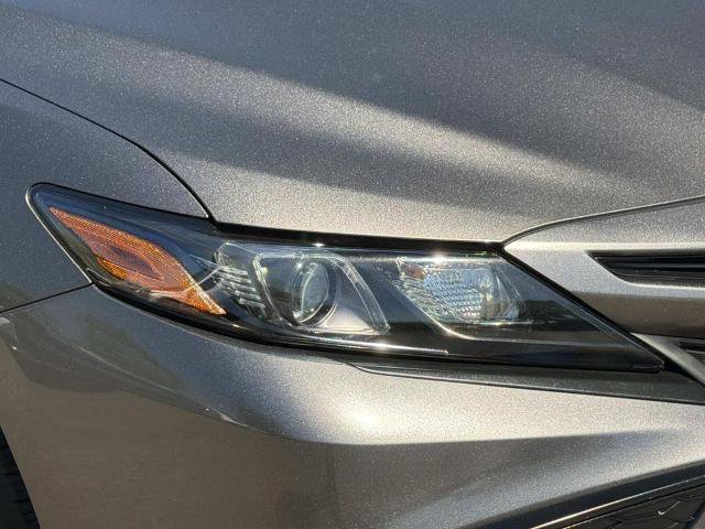 Used 2024 Toyota Camry SE FWD image 5