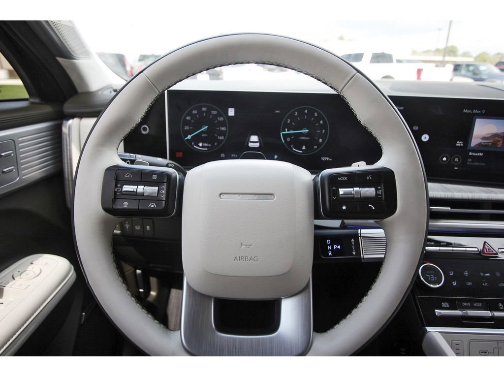 Used 2025 Hyundai Santa Fe Calligraphy image 16