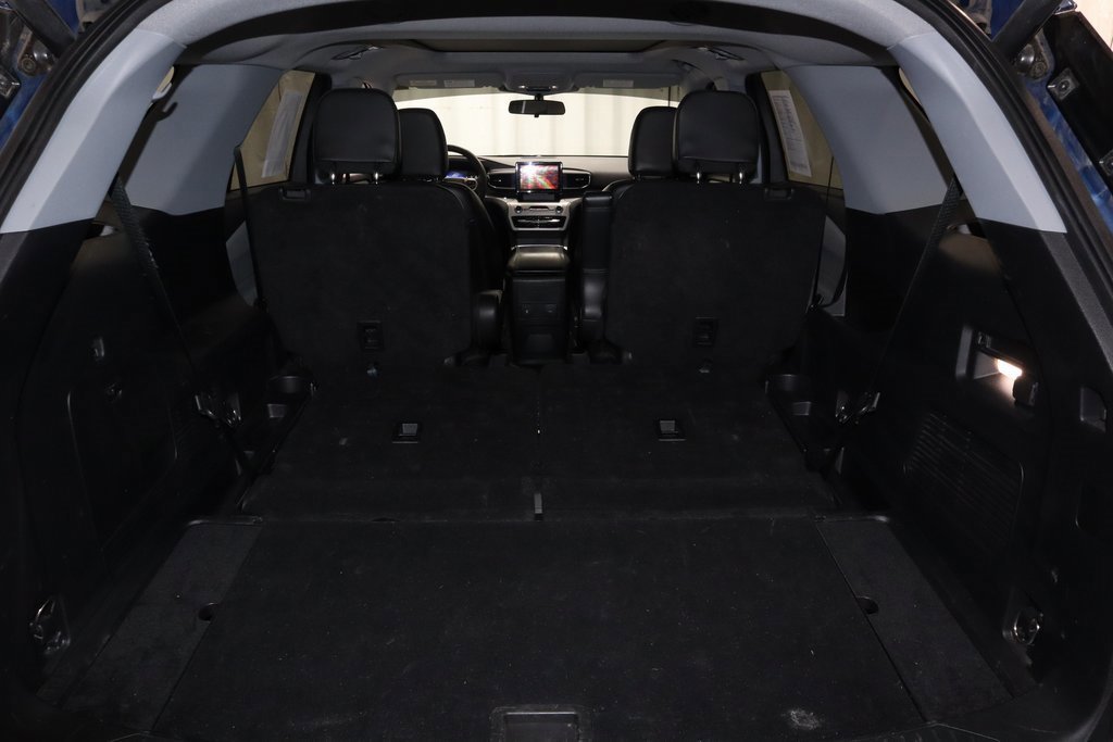 Certified 2022 Ford Explorer XLT w/ Equipment Group 202A image 17