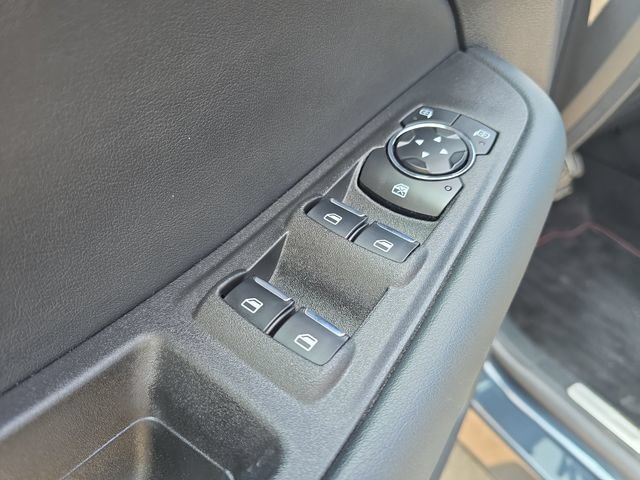 Certified 2024 Ford Edge ST-Line AWD/4WD image 11