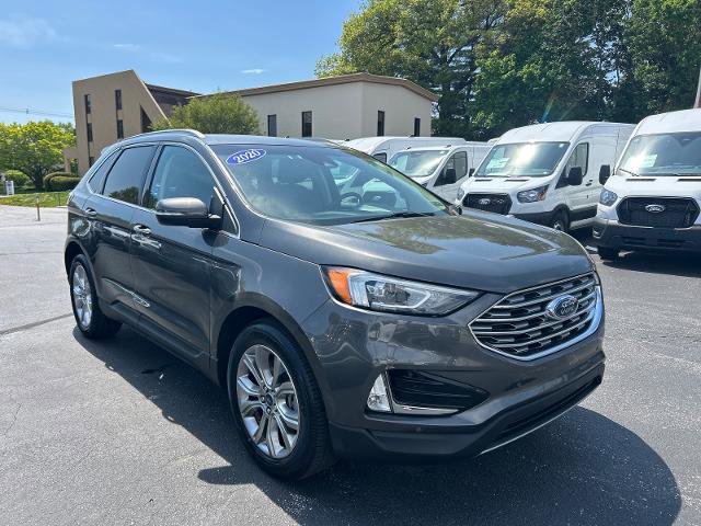 Certified 2020 Ford Edge Titanium AWD/4WD image 3