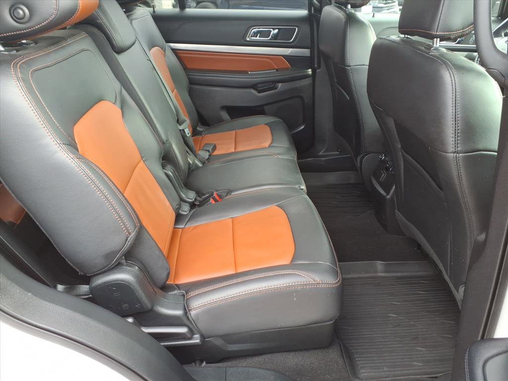 Certified 2019 Ford Explorer XLT w/ Equipment Group 202A image 13