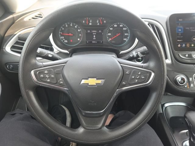 Used 2025 Chevrolet Malibu LT FWD image 33