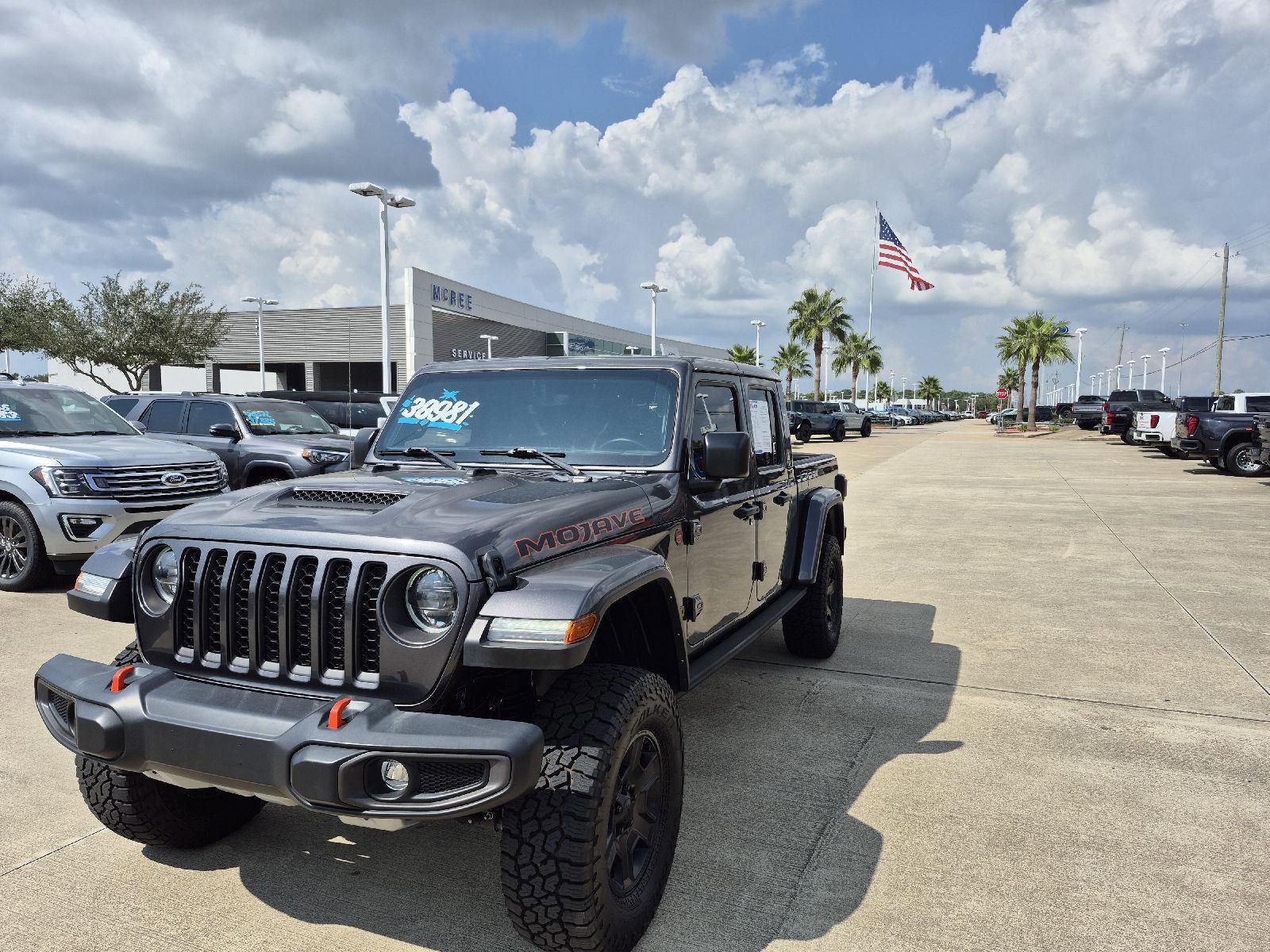 Used 2023 Jeep Gladiator Mojave w/ LED Lighting Group