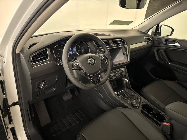 Used 2020 Volkswagen Tiguan SE AWD/4WD image 4