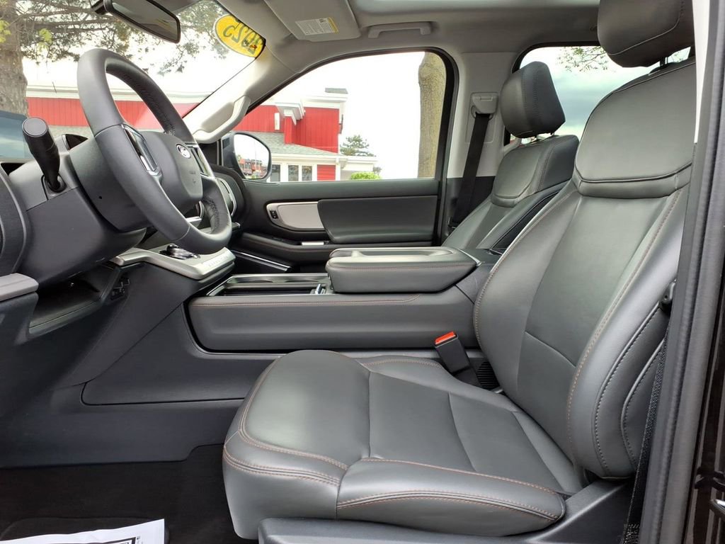 Certified 2025 Ford Expedition Active RWD image 17