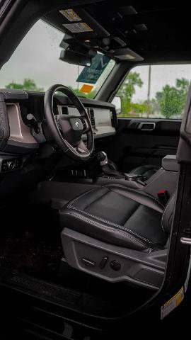 Certified 2025 Ford Bronco Outer Banks w/ Sasquatch Package AWD/4WD image 28