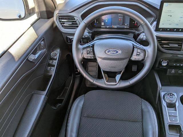 Certified 2024 Ford Escape Active w/ Cold Weather Package FWD image 15