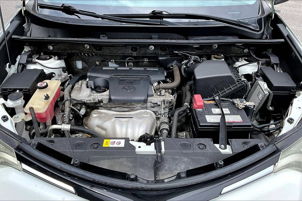 Used 2018 Toyota RAV4 XLE FWD image 32