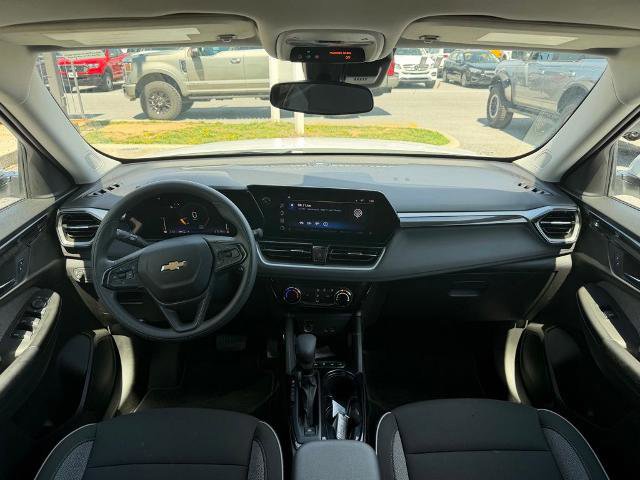 Used 2025 Chevrolet TrailBlazer LT image 14