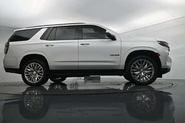 Used 2024 Chevrolet Tahoe RST w/ Luxury Package AWD/4WD image 36