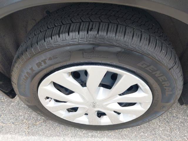 Used 2019 Nissan Rogue S FWD image 12