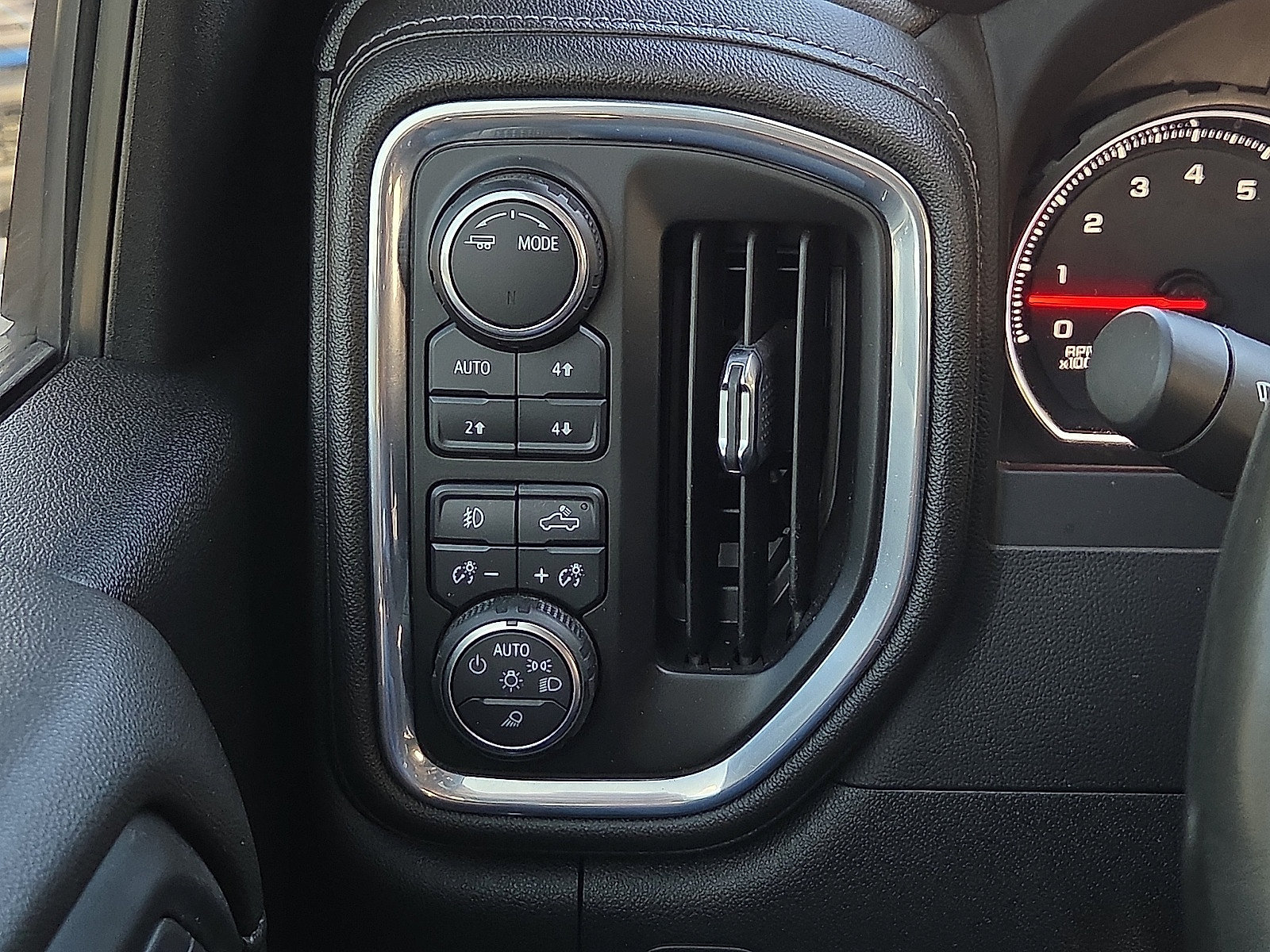 Used 2023 Chevrolet Silverado 3500 LT w/ All Star Edition AWD/4WD image 19
