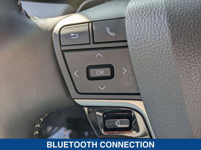 Used 2026 Toyota Camry SE w/ Multimedia Upgrade Package FWD image 14