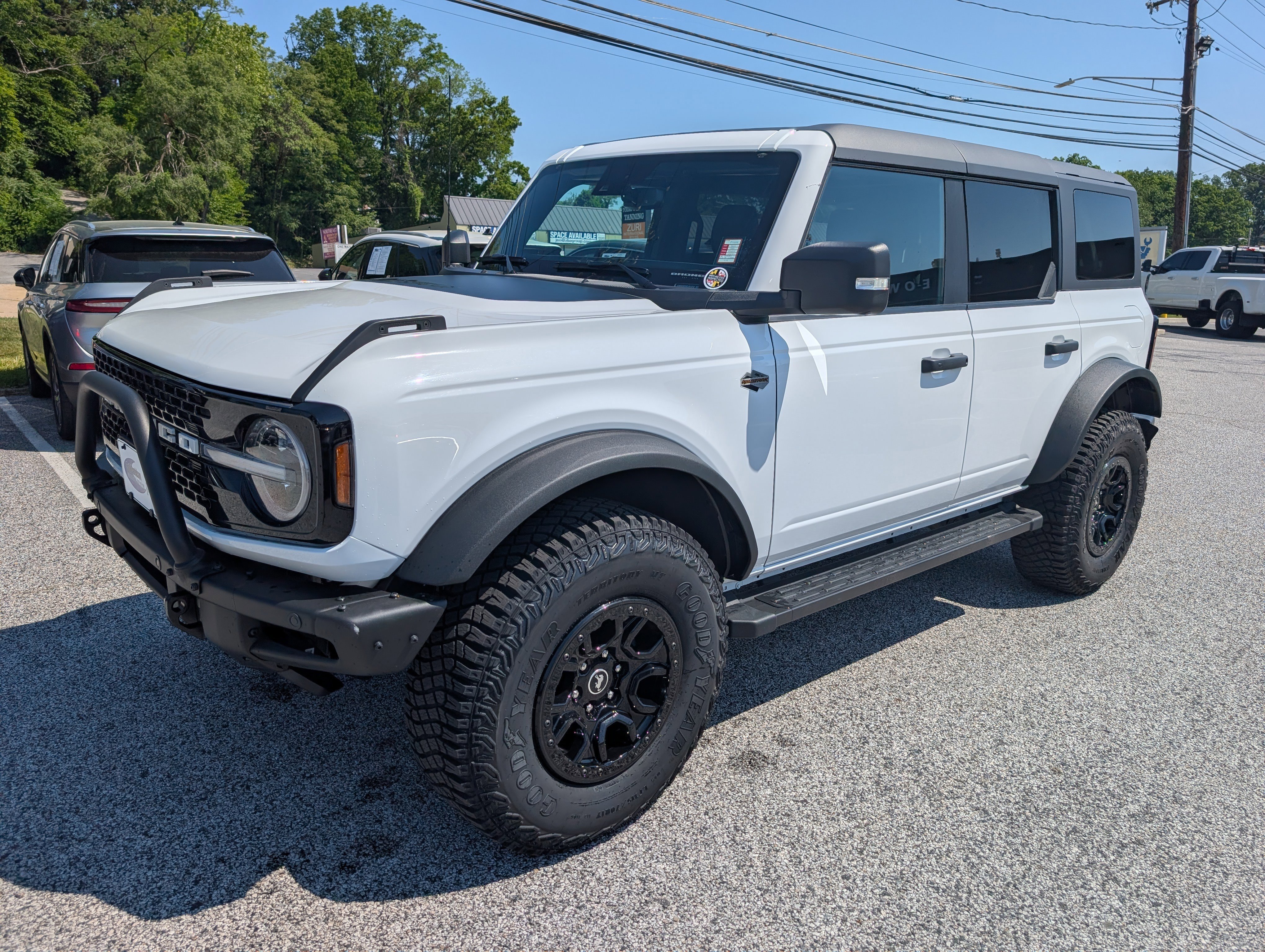 Certified 2023 Ford Bronco Wildtrak AWD/4WD image 2