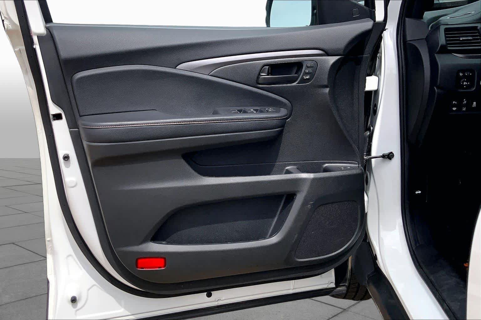 Used 2022 Honda Passport TrailSport image 22