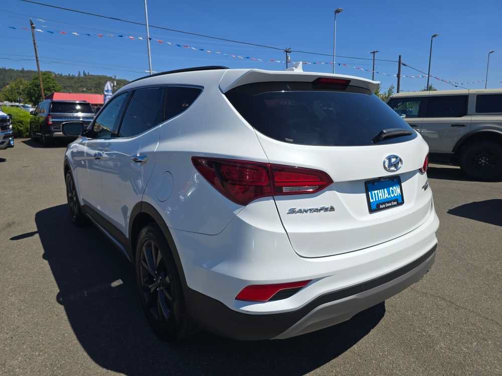Used 2017 Hyundai Santa Fe Sport AWD/4WD image 3