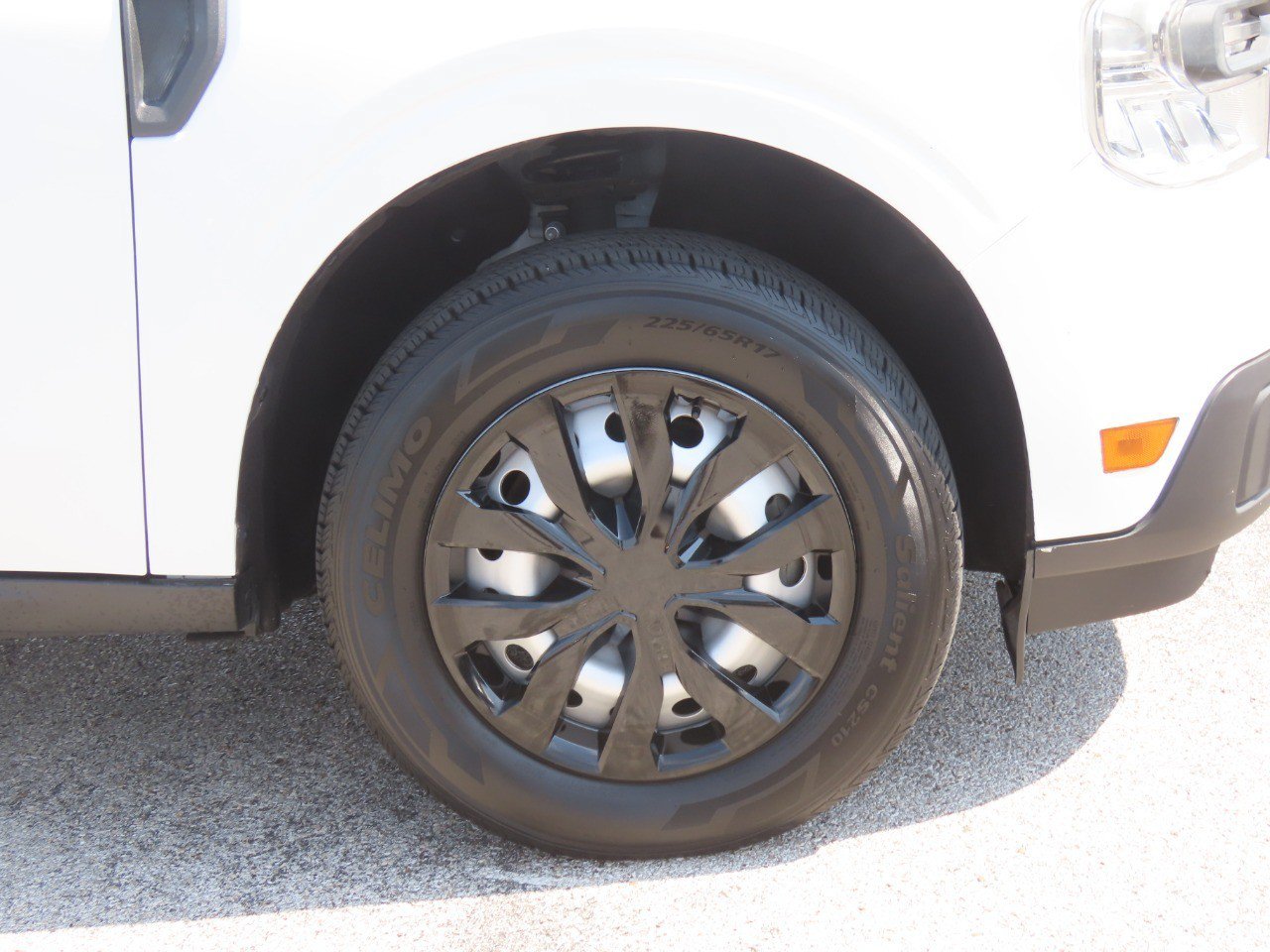 Certified 2022 Ford Maverick XL FWD image 9