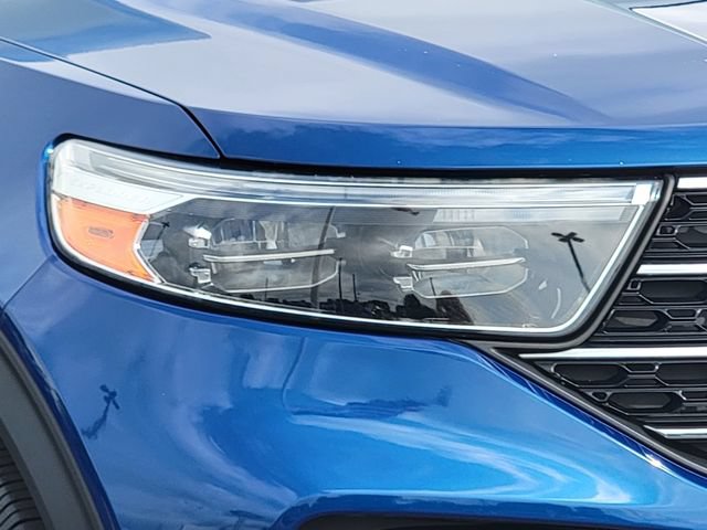 Certified 2020 Ford Explorer XLT w/ Equipment Group 202A AWD/4WD image 16