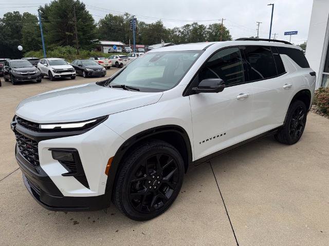 Used 2024 Chevrolet Traverse RS AWD/4WD image 3