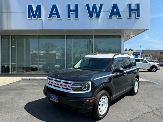 Certified 2023 Ford Bronco Sport Heritage w/ Heritage Convenience Package AWD/4WD image 2